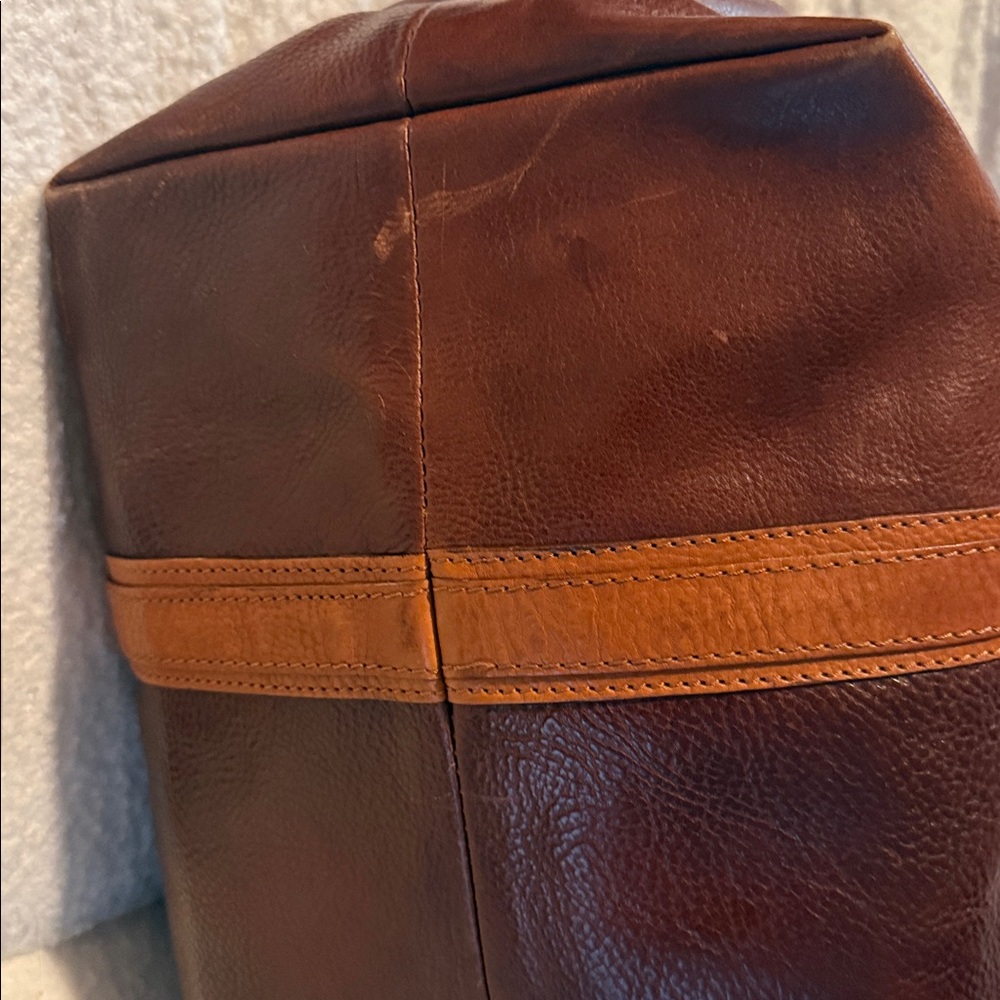 Primonaip handmade Italian leather bucket bag. - Picture 6 of 14